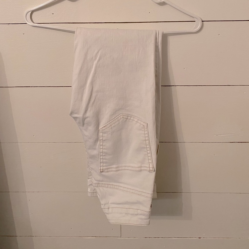White jeans size 27
